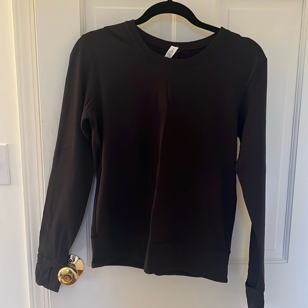Lululemon athletic top